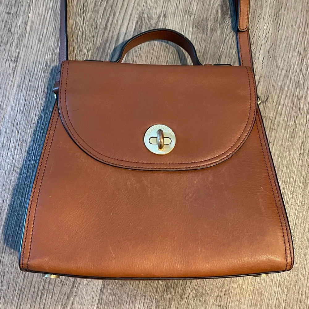 SPARTINA 499 Saddle Brown Siren Vintage Satchel Leather Twist Lock Crossbody Bag